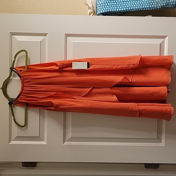 SLNY Dresses & Skirts - NWT SLNY Dress